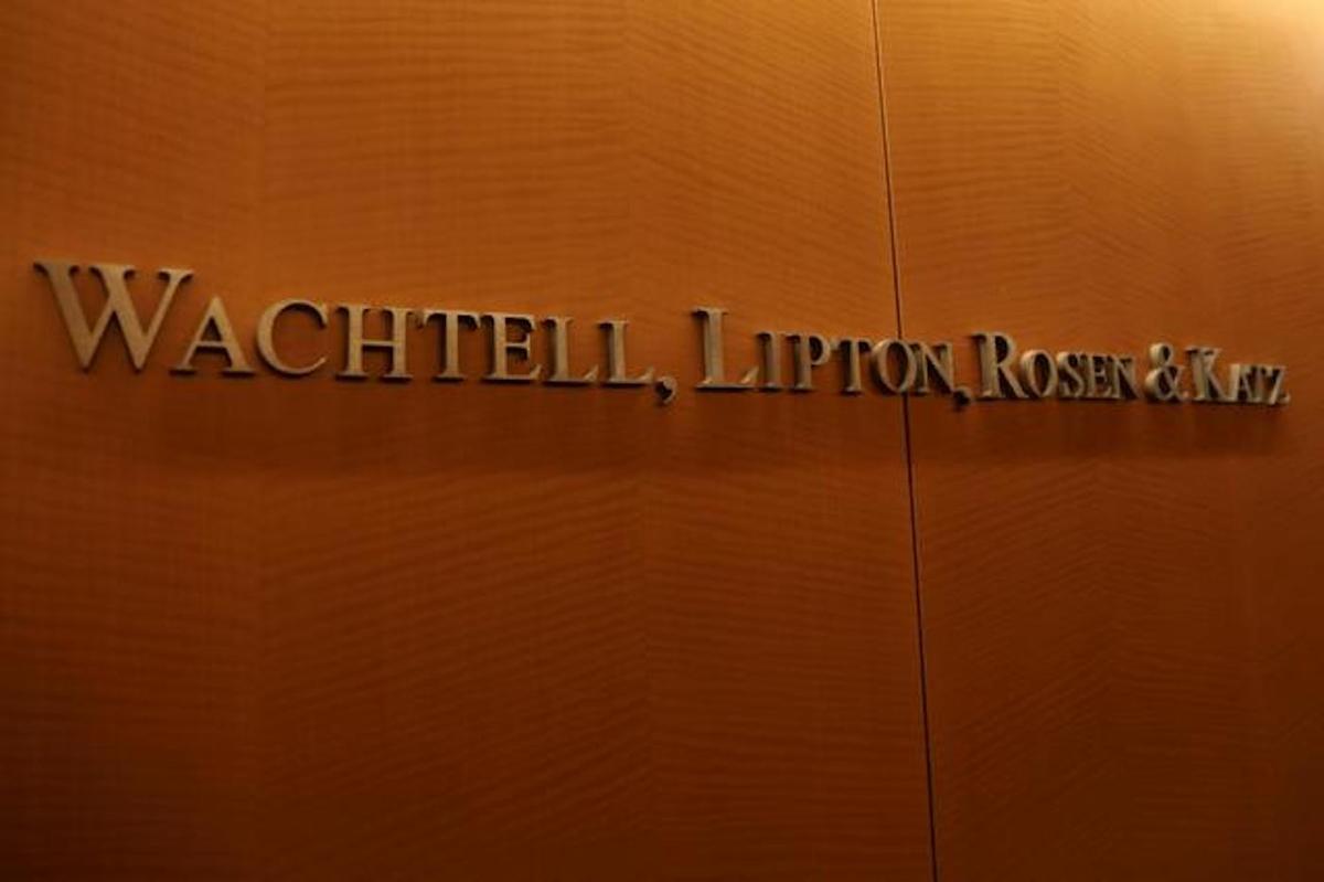 wachtell sign