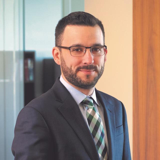 Joe Santiesteban headshot